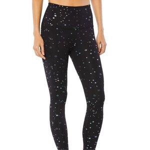 Beyond Yoga Cropped Star Metallic Print Leggings Tights Size Small NWOT
